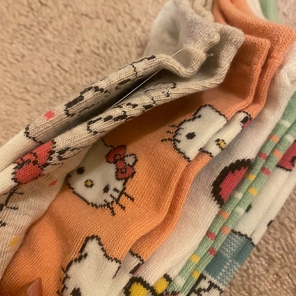 Hello kitty socks - Picture 4 of 7